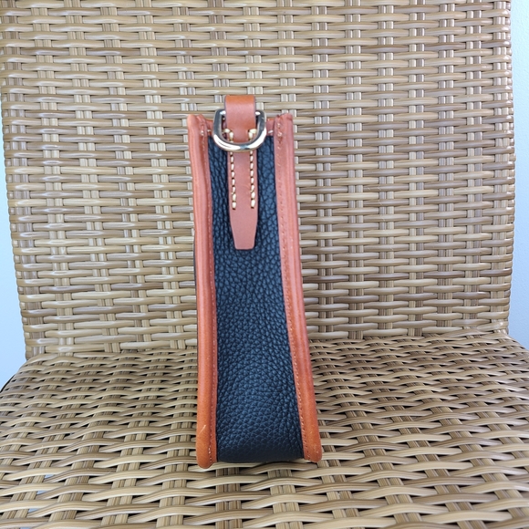 Dooney & Bourke Messenger 20 Turnlock Italian Leather Crossbody Bag Blue Tan - Picture 5 of 16